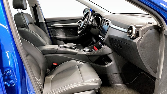 MG ZS EV 3 of 5