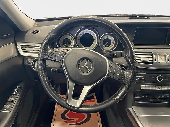 Mercedes-Benz E220 12 of 15