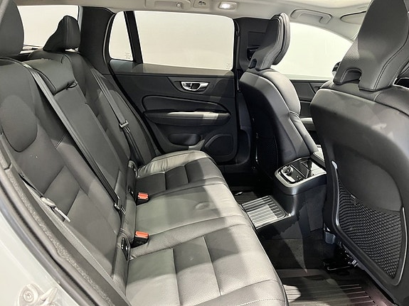 Volvo V60 13 of 20