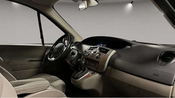 Renault Grand Scenic II 7 of 9