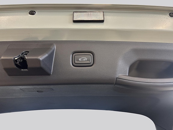 Kia K4 15 of 16