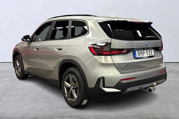 BMW X1 4 of 5