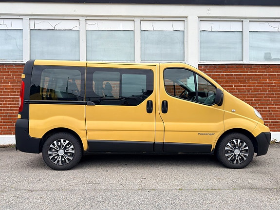 Renault Trafic 6 of 11