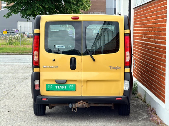 Renault Trafic 4 of 5