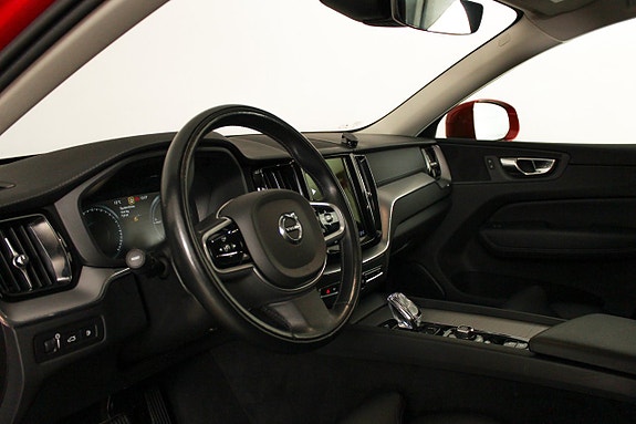 Volvo XC60 14 of 23