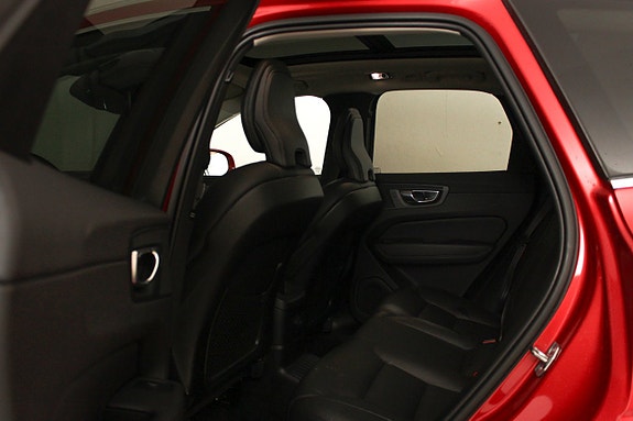 Volvo XC60 20 of 23