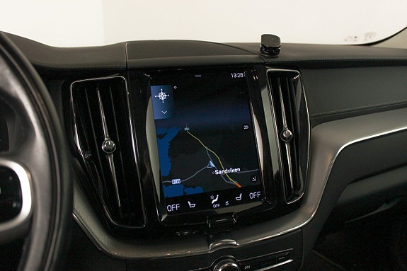 Volvo XC60 17 of 23