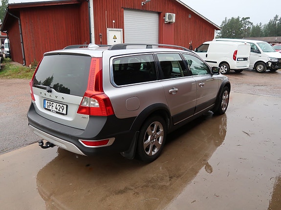 Volvo XC70 4 of 5