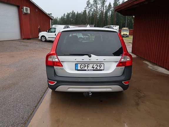 Volvo XC70 5 of 5