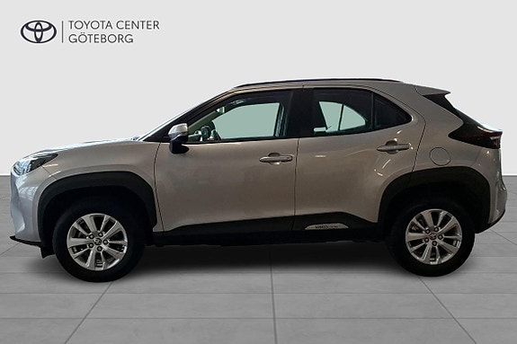 Toyota Yaris Cross 4 of 12