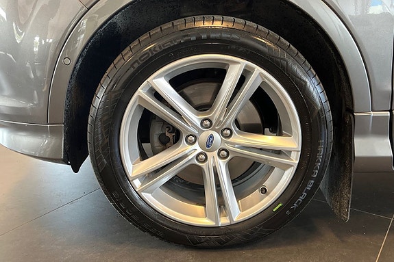 Ford Kuga 10 of 29
