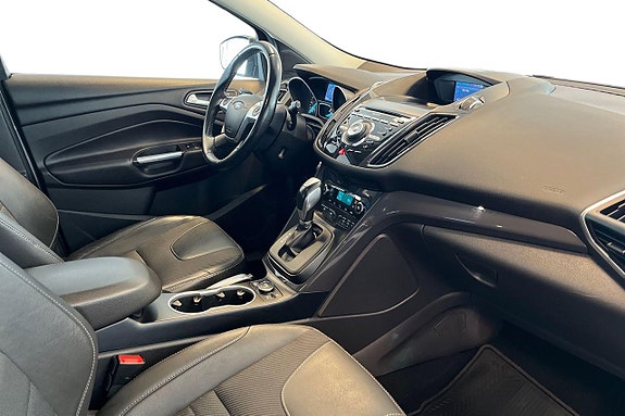 Ford Kuga 22 of 29