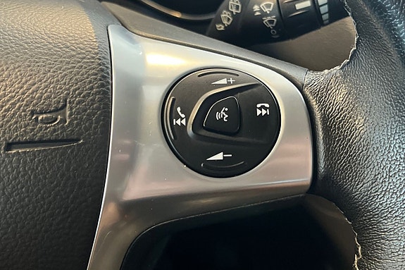 Ford Kuga 15 of 29