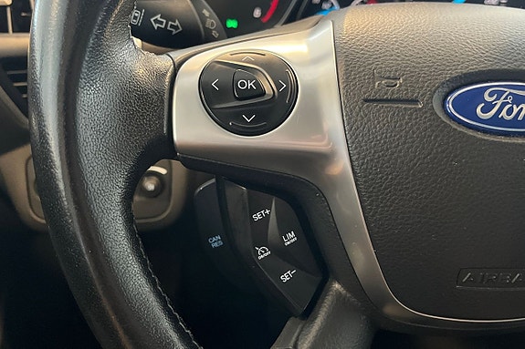 Ford Kuga 14 of 29