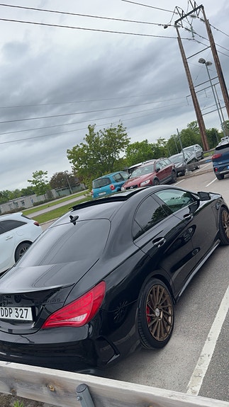 Mercedes-Benz CLA45 3 of 5
