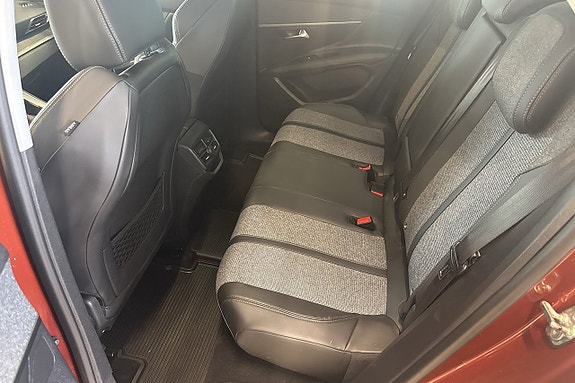 Peugeot 3008 7 of 13