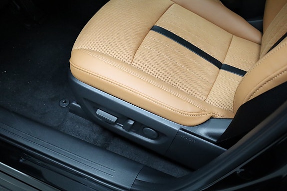 Mazda CX-60 14 of 25