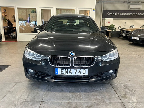 BMW 335d 2 of 5
