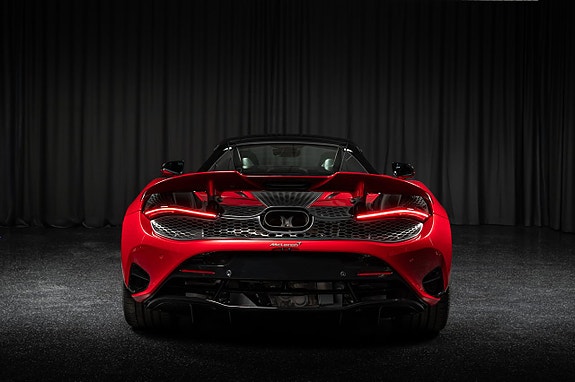McLaren 750S 8 of 30