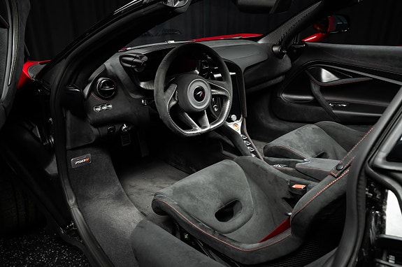McLaren 750S 24 of 30