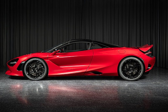 McLaren 750S 12 of 30