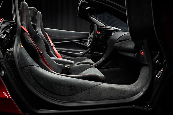 McLaren 750S 27 of 30