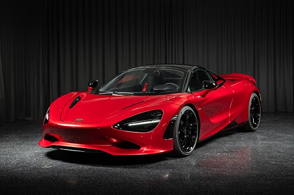 McLaren 750S 3 of 5