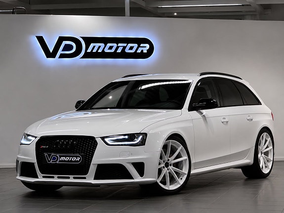 Audi RS4 10 of 25