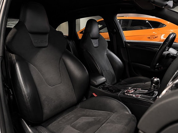 Audi RS4 19 of 25