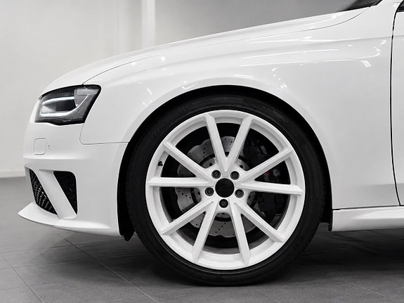 Audi RS4 14 of 25