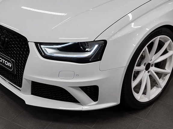 Audi RS4 12 of 25