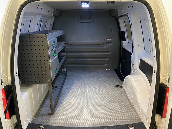 Volkswagen Caddy 4 of 5