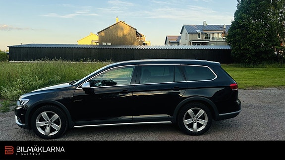 Volkswagen Passat Alltrack 6 of 24