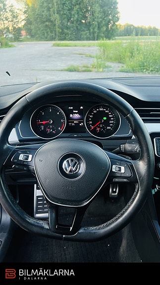 Volkswagen Passat Alltrack 20 of 24