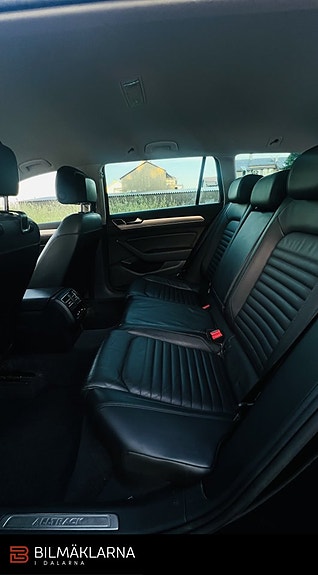 Volkswagen Passat Alltrack 13 of 24