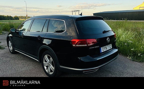 Volkswagen Passat Alltrack 8 of 24