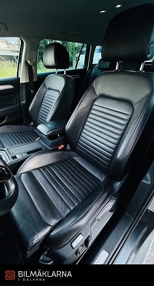 Volkswagen Passat Alltrack 21 of 27