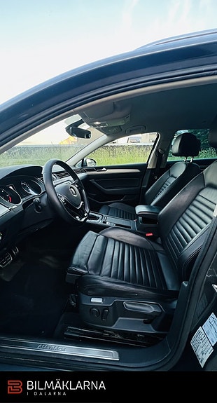 Volkswagen Passat Alltrack 22 of 27