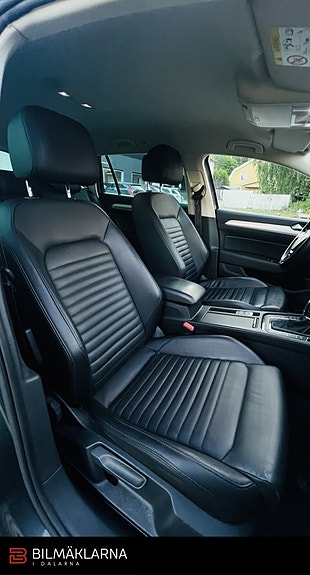 Volkswagen Passat Alltrack 16 of 27