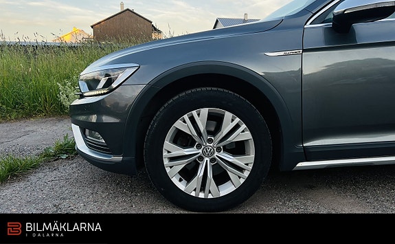 Volkswagen Passat Alltrack 7 of 27