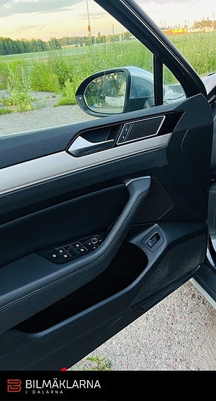 Volkswagen Passat Alltrack 23 of 27