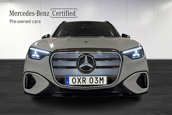 Mercedes-Benz GLC400 24 of 26