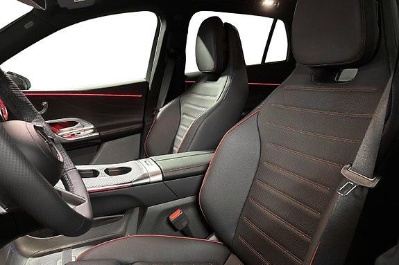 Mercedes-Benz GLC400 13 of 26