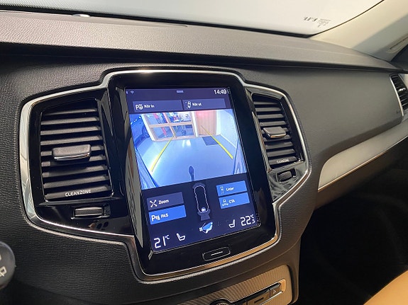 Volvo XC90 14 of 20