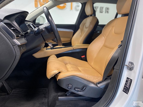 Volvo XC90 9 of 20