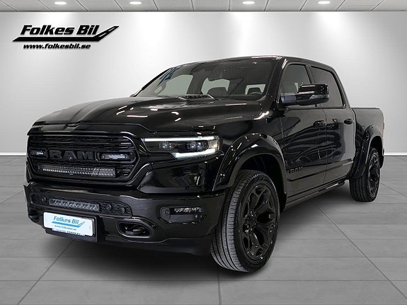 Dodge RAM 1500 2 of 5
