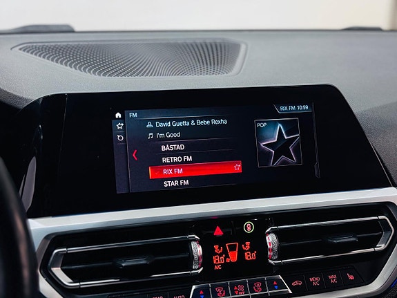 BMW 320i 19 of 24
