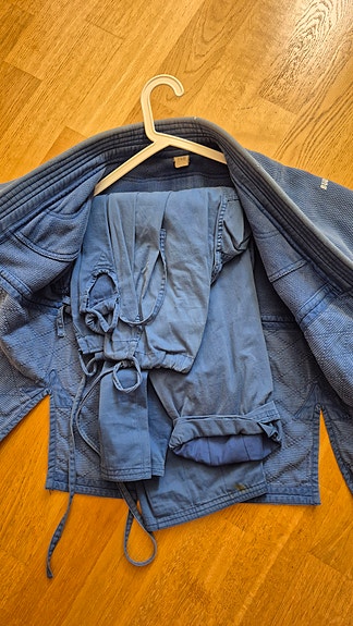 Product image 2 of 18