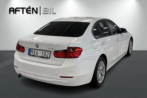 BMW 318d 6 of 18