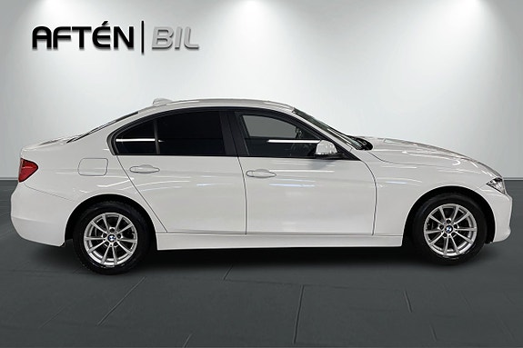 BMW 318d 10 of 18